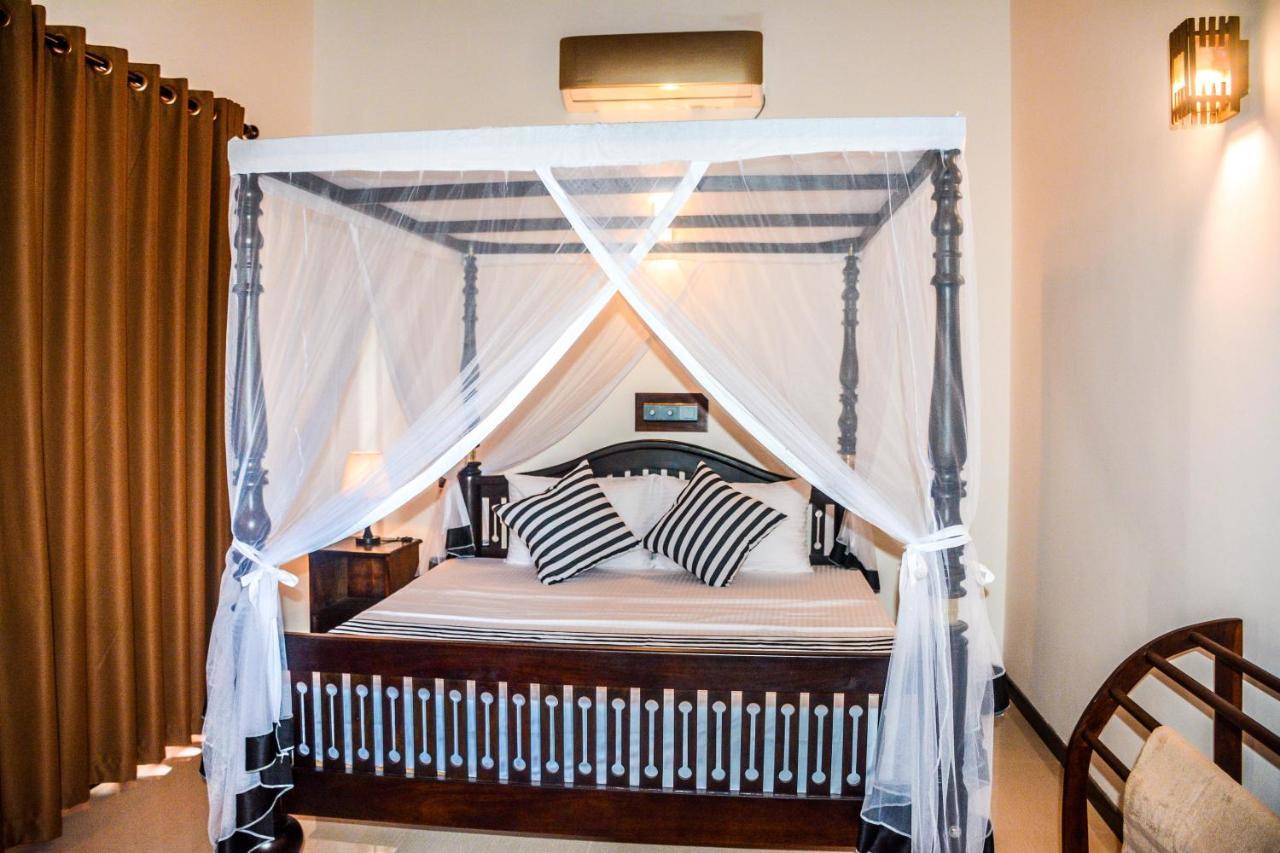Janu Homestay Tangalle Bagian luar foto