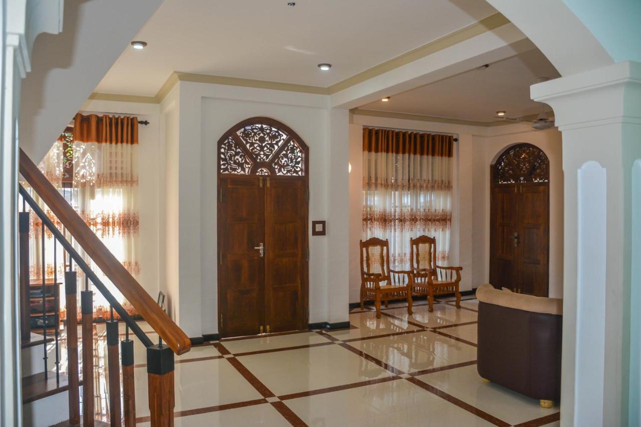 Janu Homestay Tangalle Bagian luar foto