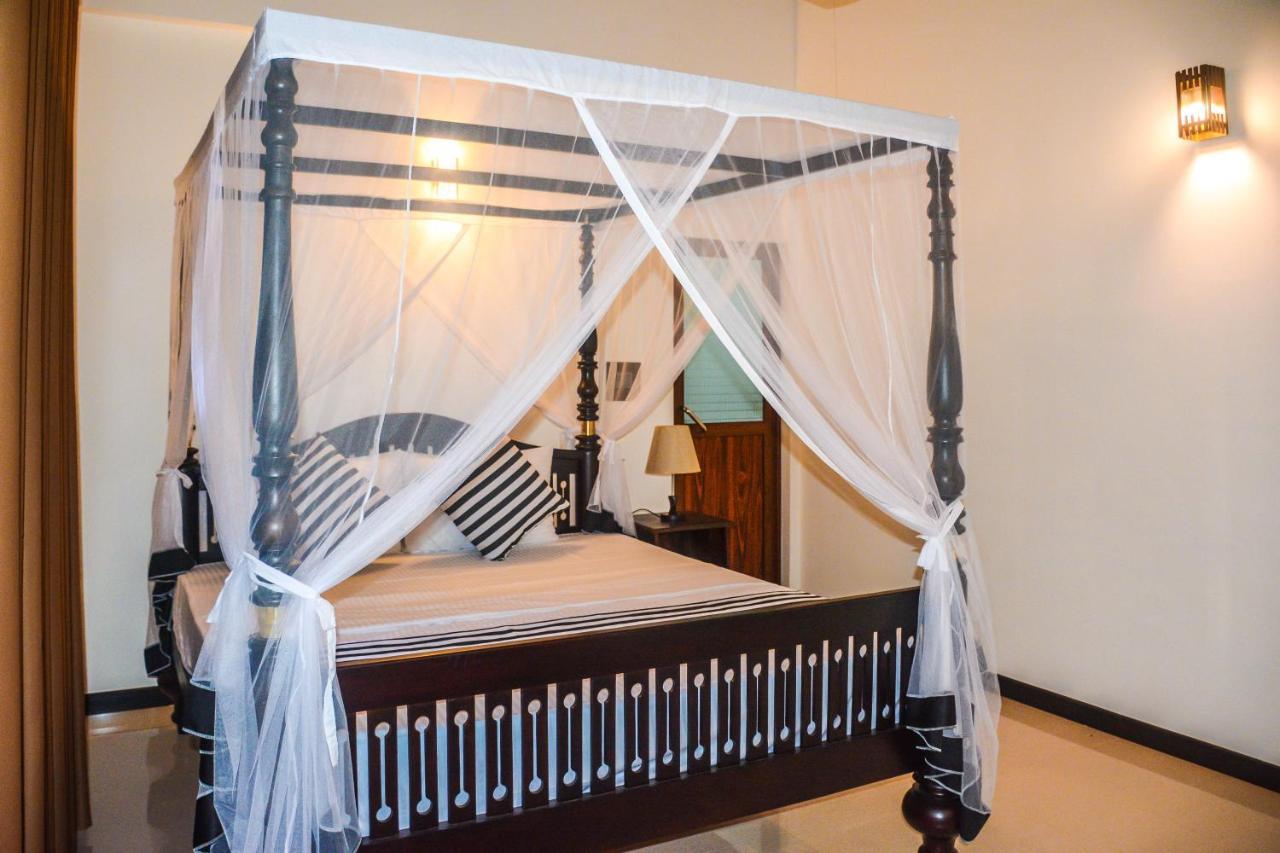 Janu Homestay Tangalle Bagian luar foto
