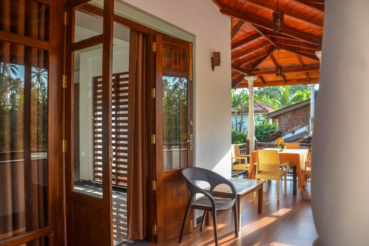 Janu Homestay Tangalle Bagian luar foto