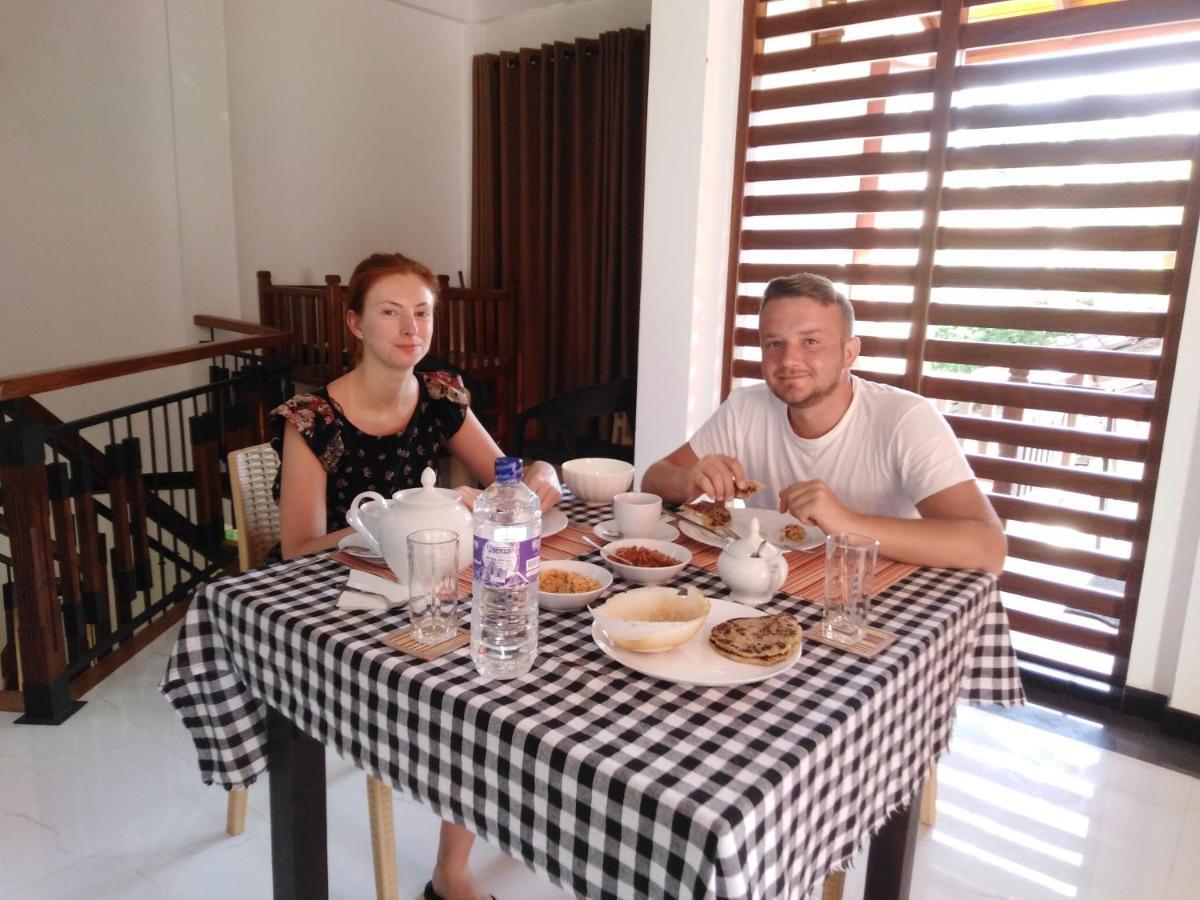 Janu Homestay Tangalle Bagian luar foto