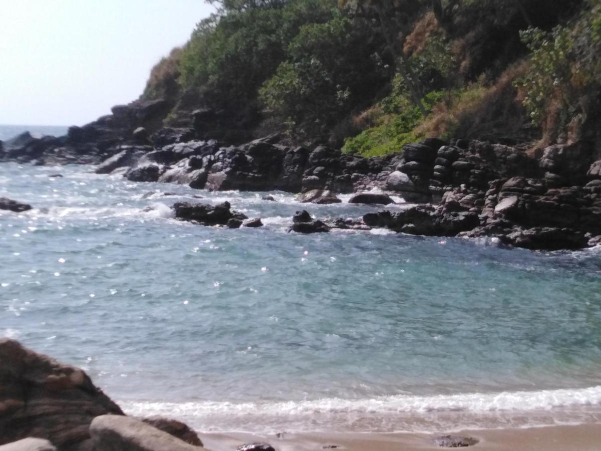 Janu Homestay Tangalle Bagian luar foto
