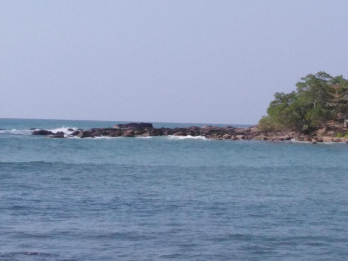 Janu Homestay Tangalle Bagian luar foto